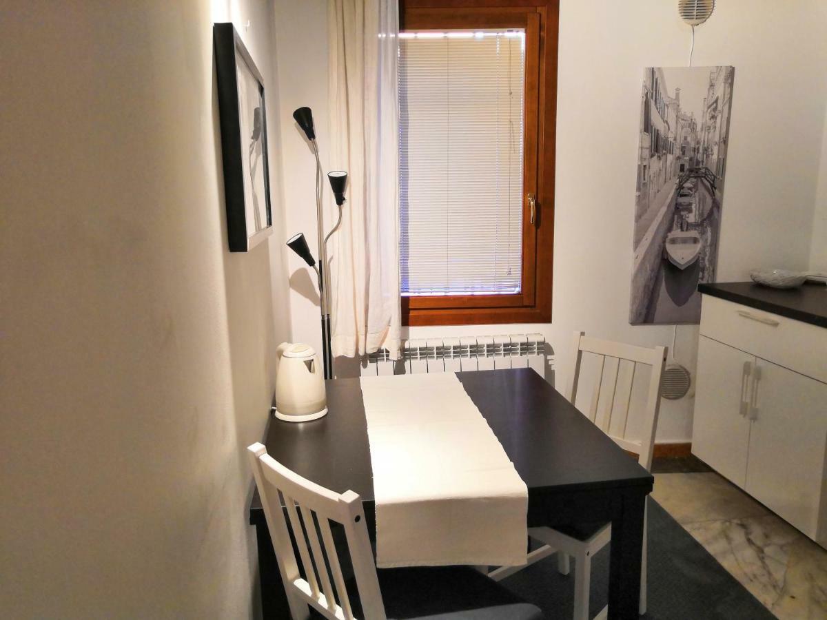 CASTELLO Ground Floor Appartement Venetië Buitenkant foto